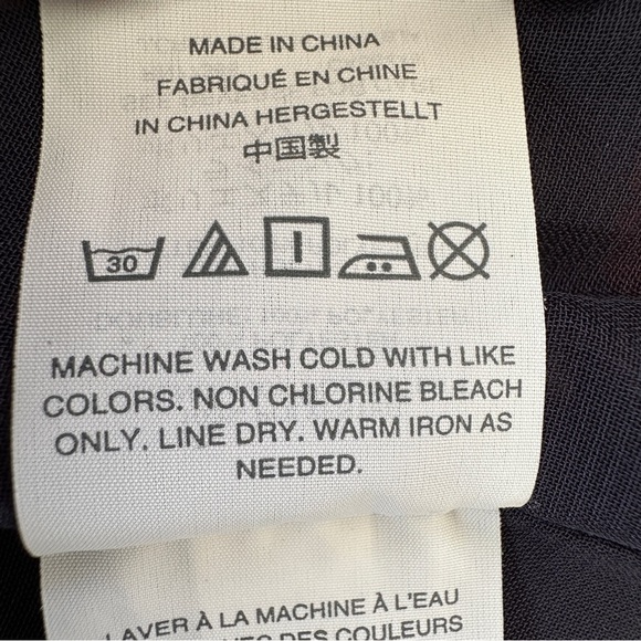 Madewell top with ruffled bell sleeves, crew  neck, straight cut & loose - Picture 13 of 13